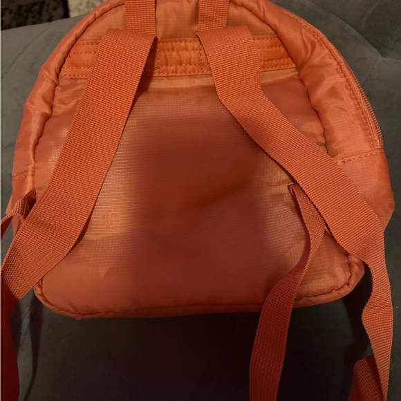VS Pink Mini Backpack - Picture 3 of 3